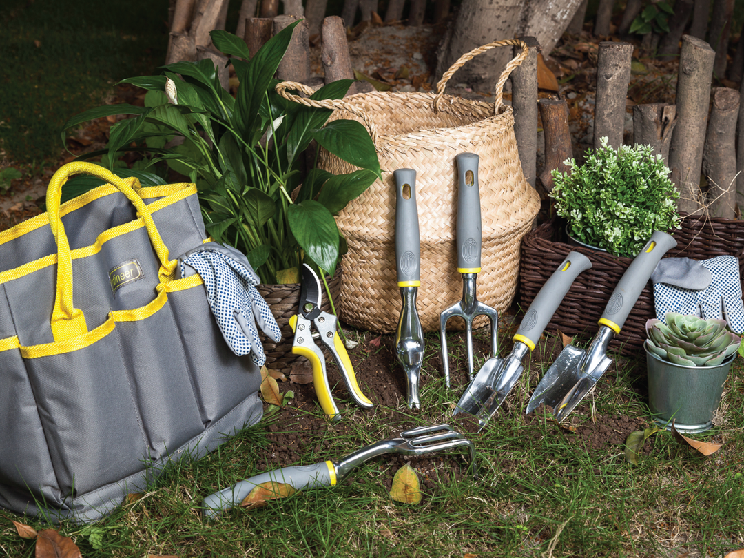 GARDEN TOOLS