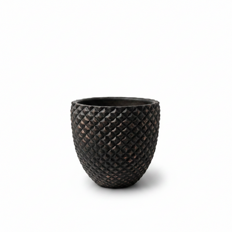 ROUND LARGE BLACK POT