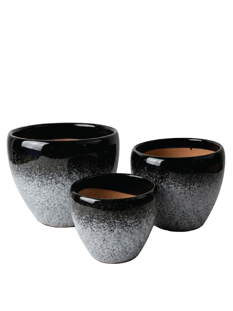 CERAMIC POT BLACK WHITE COLOR