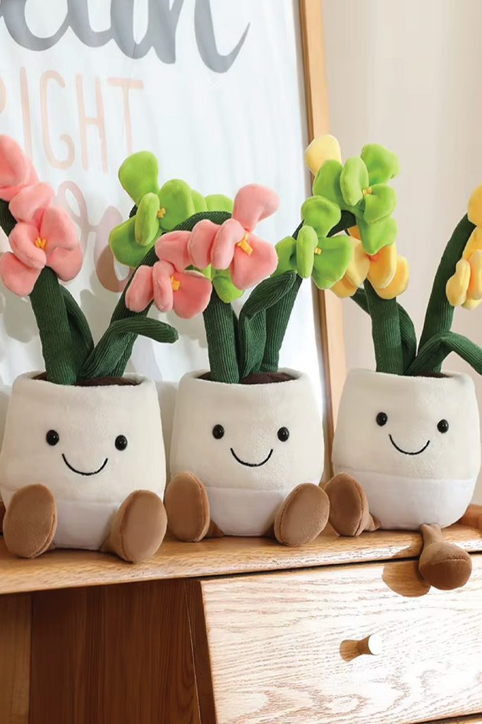 FLOWER PLUSH DECOR – Plantology Lab Trading