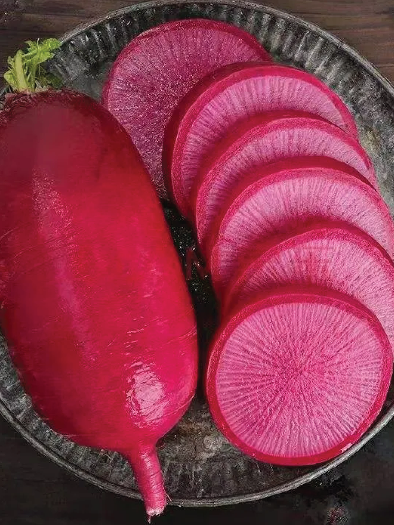 PINEAPPLE RADISH SEEDS <br> بذور فجل الأناناس